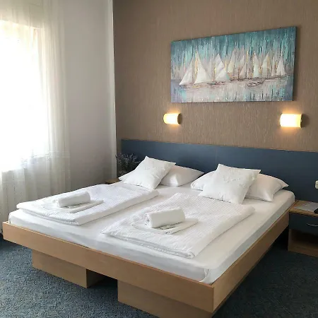 Ana 3* Stobreč