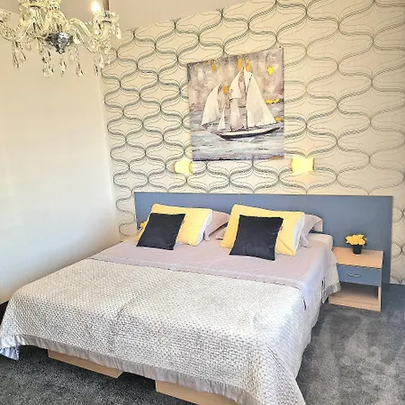 Guest house Ana 3*