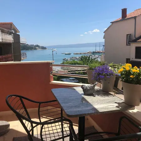 Guest house Ana 3*